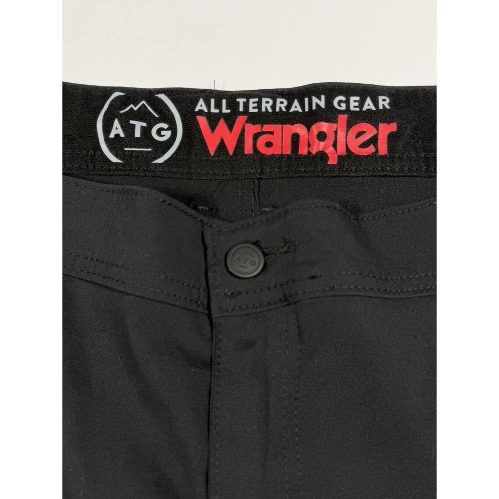 NWT Wrangler ATG Pants Men's 40x30 Synthetic Utility Pant Black Hiking Outdoor